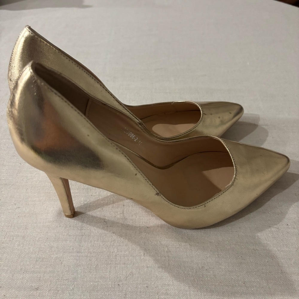 Felicity Metallic Gold Heels Women’s Size 9 Pointed Toe Pumps - Picture 3 of 8